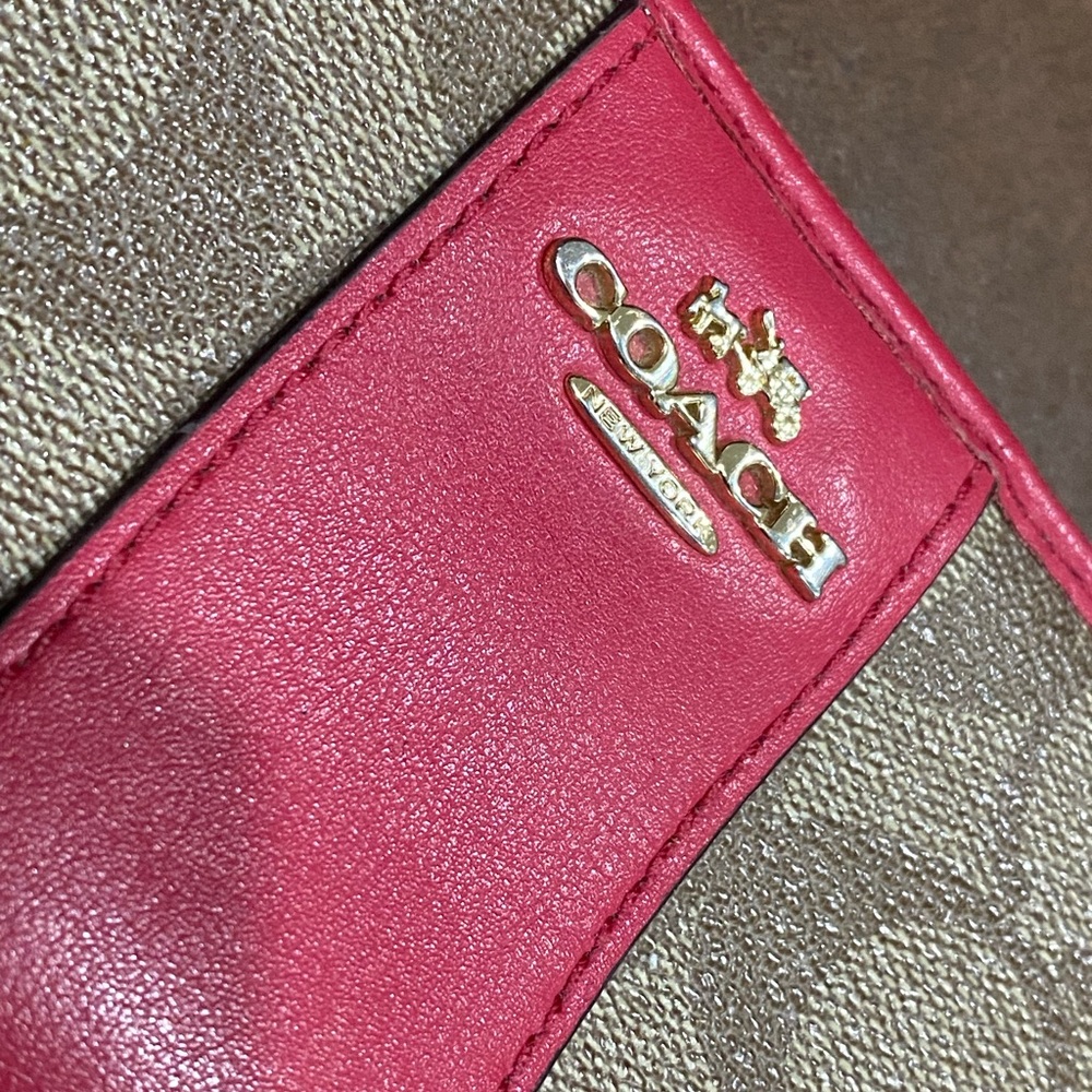 REHAB PROJECT(usable) Coach Red and Tan Zippy Wallet